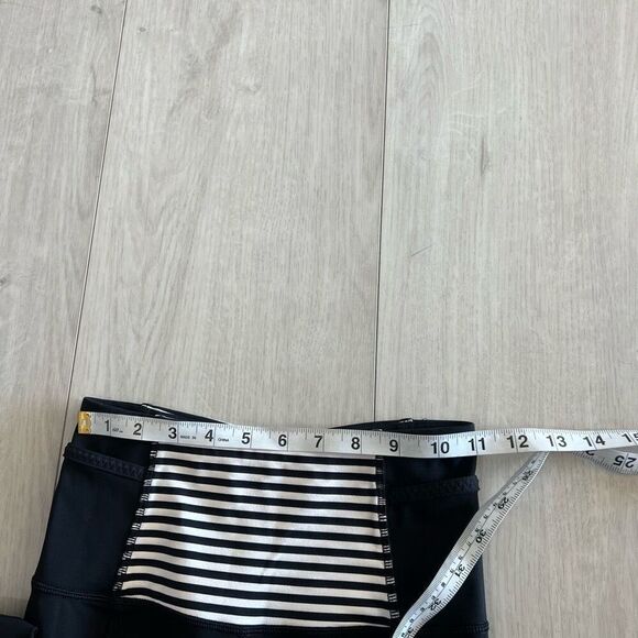 Lululemon Run: Ice Queen Pant Black White Stripes Flare Leg Size 2 - Picture 6 of 10